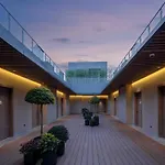 Holiday Inn Express Shanghai Hongqiao Necc By Ihg